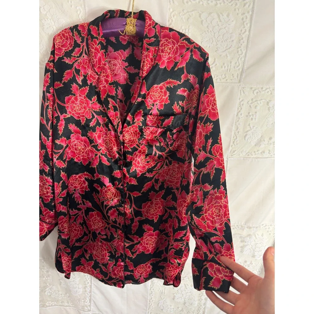 VTG Gold Label Victoria's Secret Black Red Floral Satin Button Up Robe Size L-XL